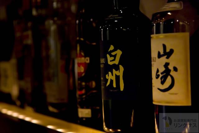 未開封30年前の古いウイスキーは飲めるのか？劣化・買取価格と使い道とは ｜お酒の高価買取ならLINXAS（リンクサス）