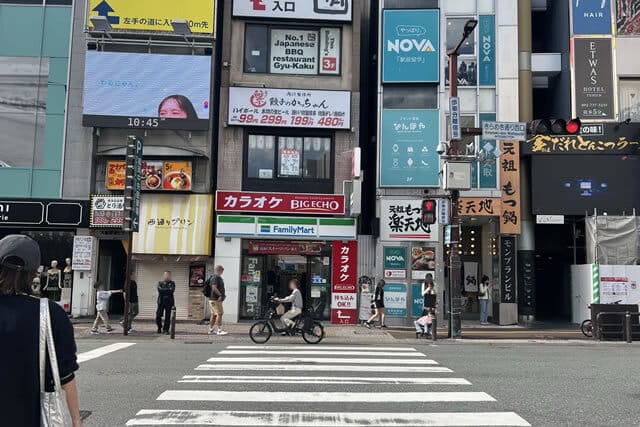 駅から店舗までのアクセス